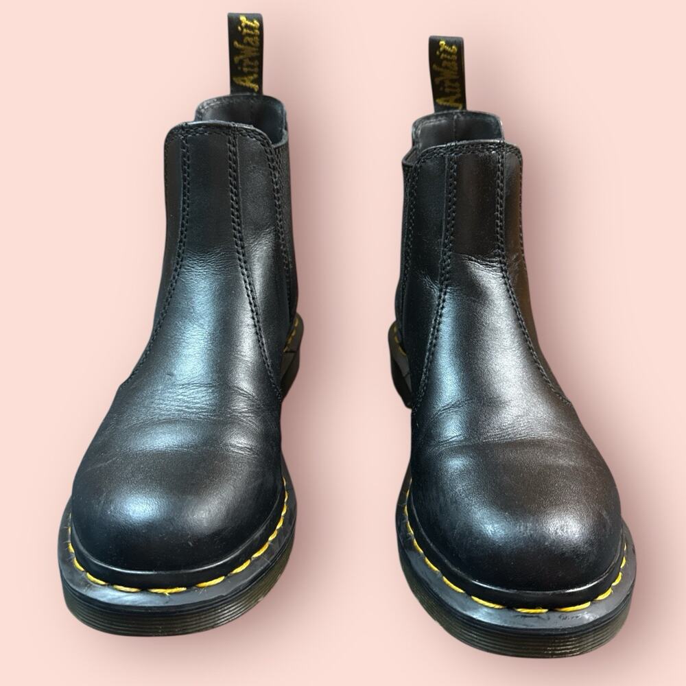 Dr Martens 2976 Yellow Stitch Black Chelsea Boots Women Sz 7 Wanama Leather Rare - Picture 2 of 5